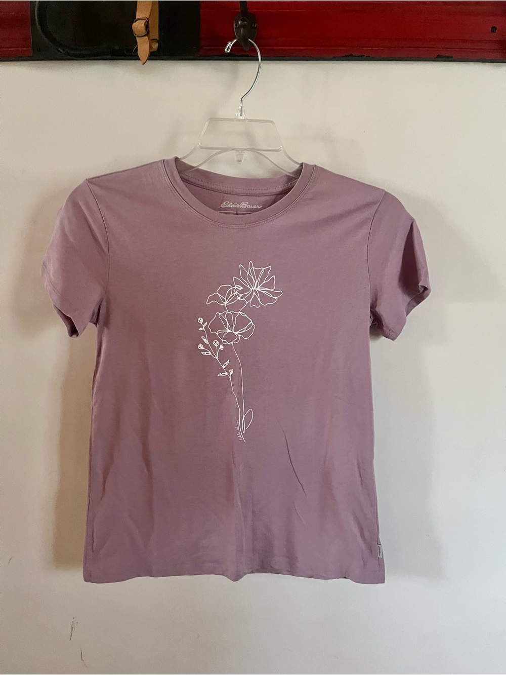 Eddie Bauer Mauve Short-Sleeve Tee with White Floral Line Art